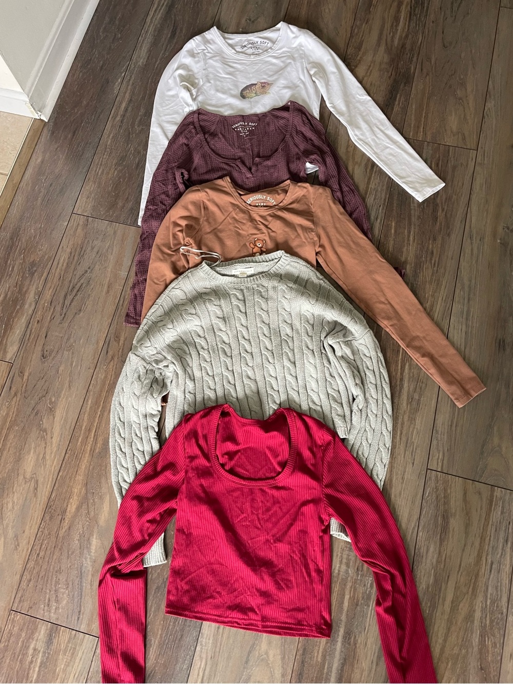 Aeropostale Women's Long Sleeve Tops & Sweater Bundle size S Like New